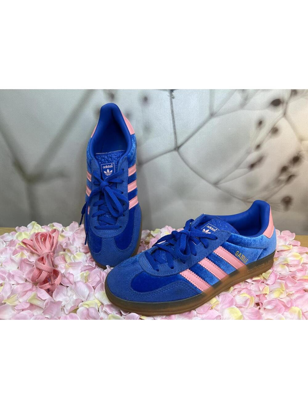 Gazelle  Adidas Indoor in Blue, Semi Pink & Gum - Picture 2 of 9